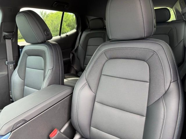 2025 Chevrolet Equinox EV LT - Photo 20