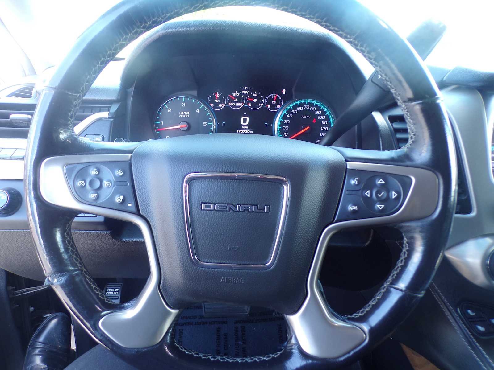 Used 2019 ONYX BLACK GMC Denali image 14