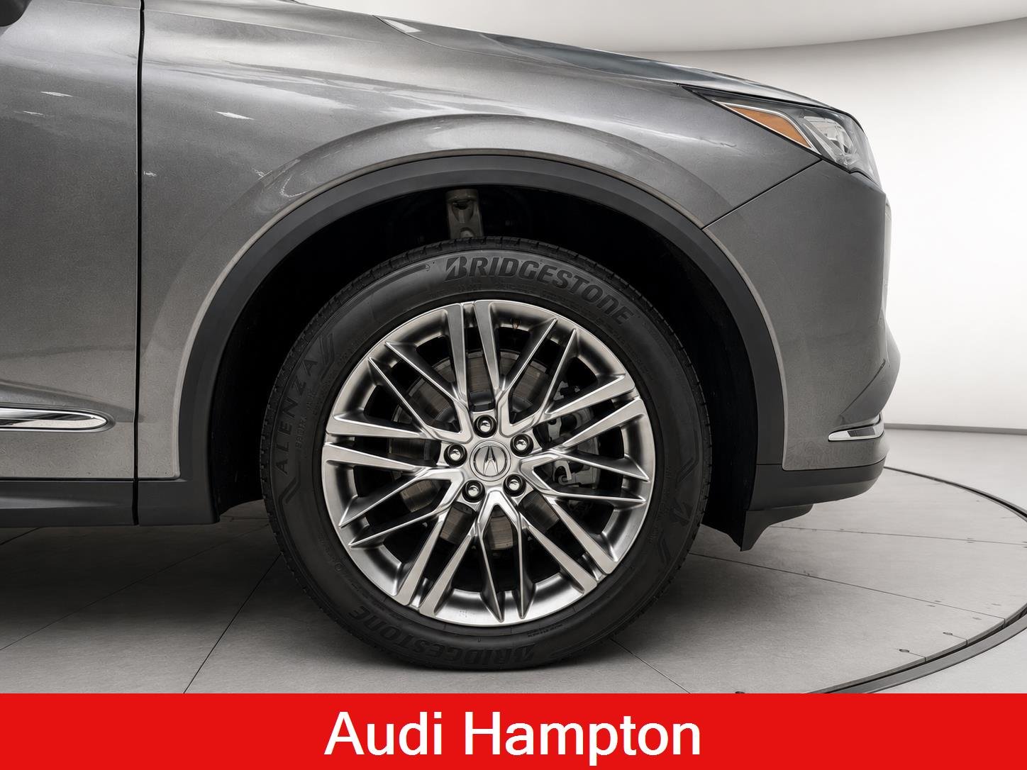 Used 2024 Liquid Carbon Metallic Acura w/Advance Package image 13