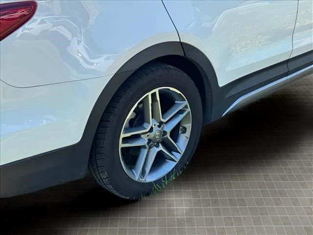 Used 2019 White Hyundai Limited image 19