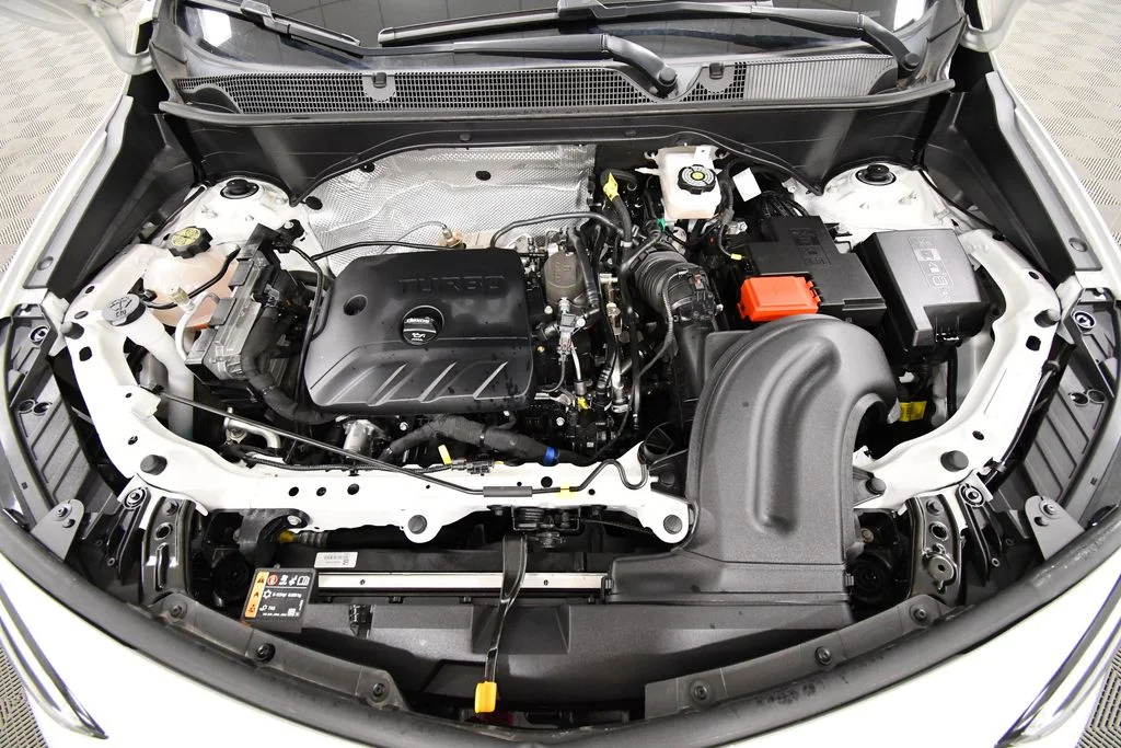 Used 2024 White Buick Sport Touring image 12