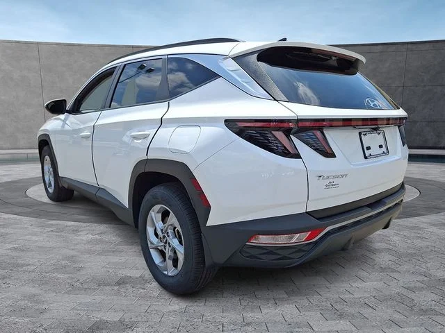 Used 2023 White Hyundai SEL image 7