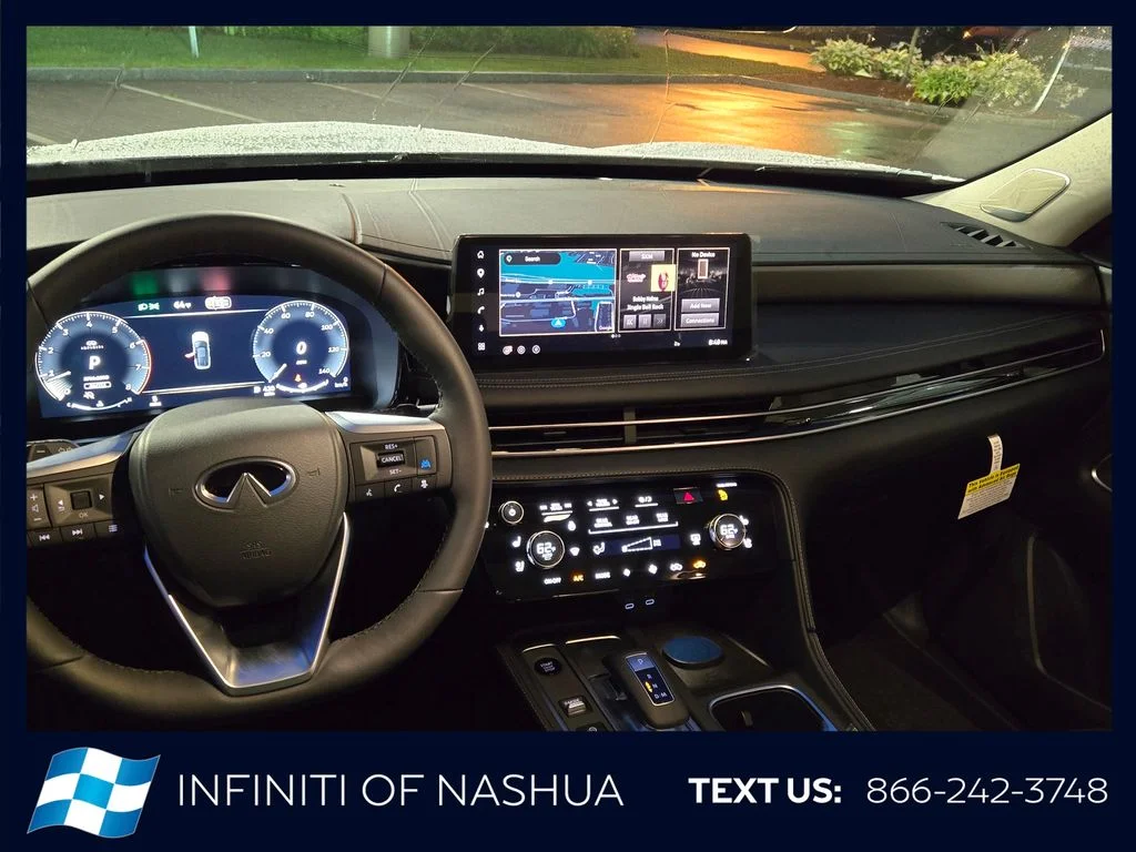 New 2027 RADIANT WHITE INFINITI Luxe AWD image 9