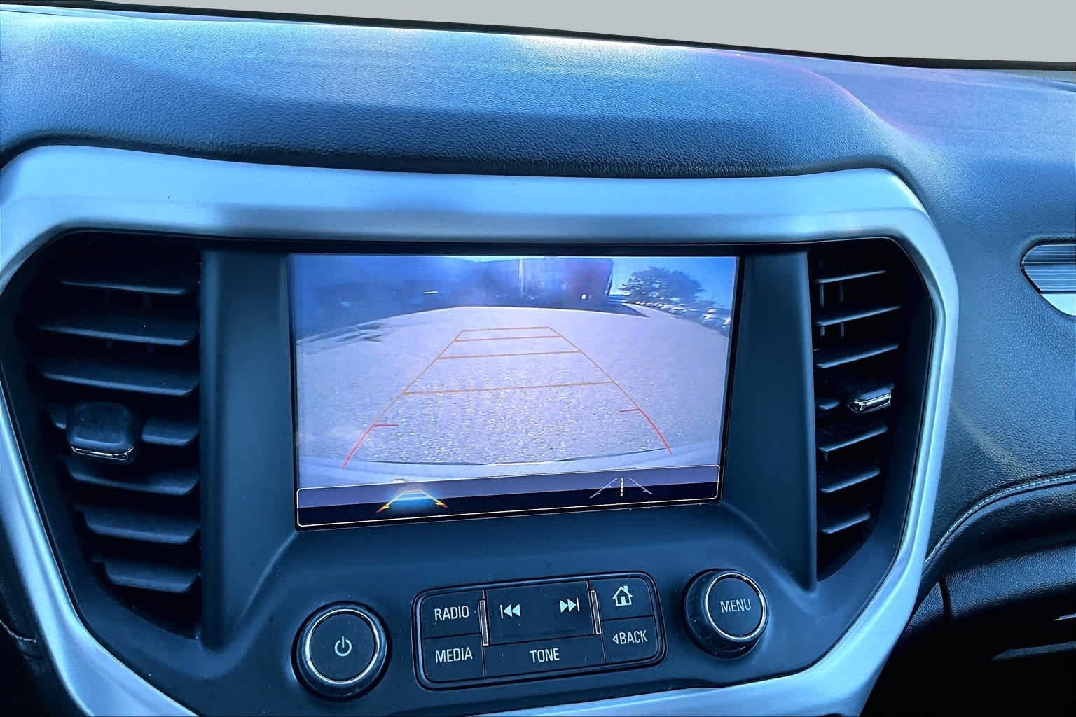 Used 2019 Quicksilver Metallic GMC SLT image 27