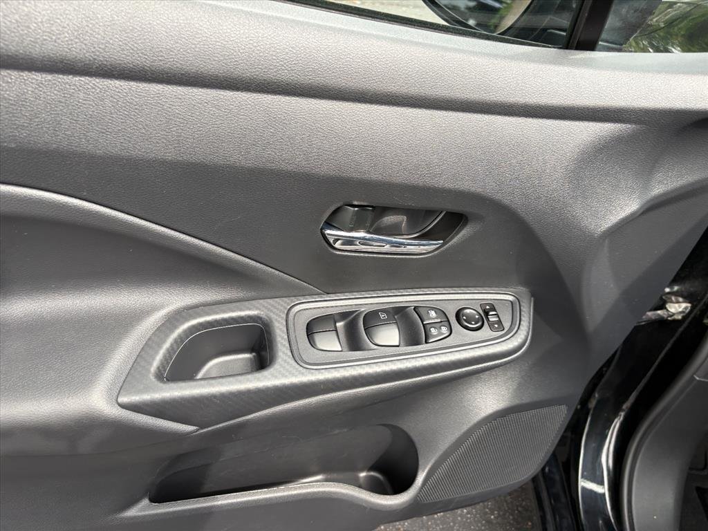 2025 Nissan Versa Sedan SV - Photo 21