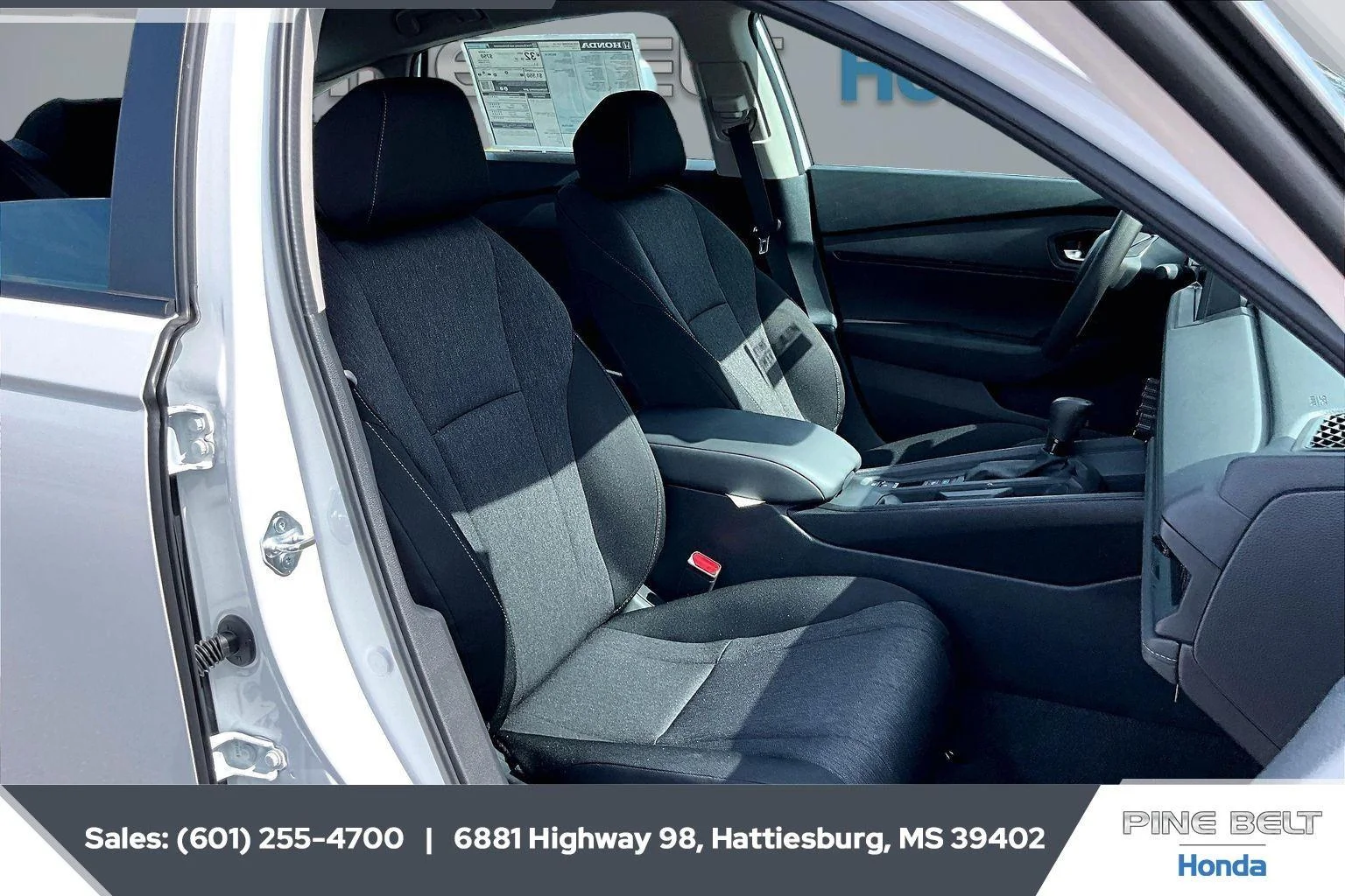 New 2026 Platinum White Pearl Honda LX image 8