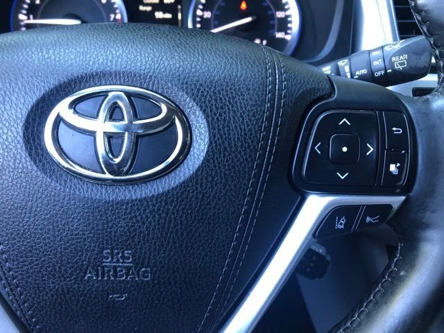 Used 2017 Predawn Gray Mica Toyota Limited Platinum image 28