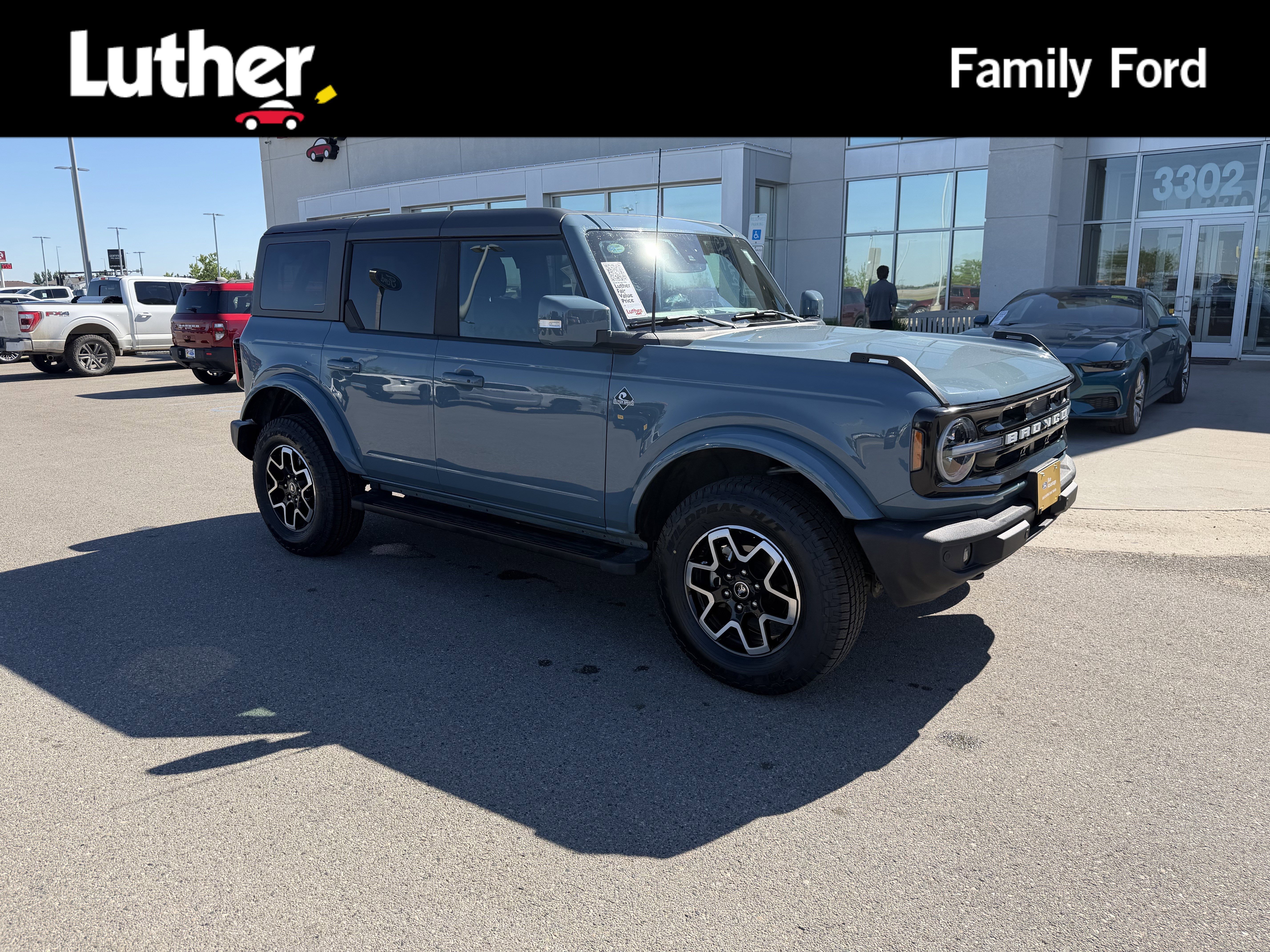 2023 Ford Bronco Outer Banks 4x4's photo