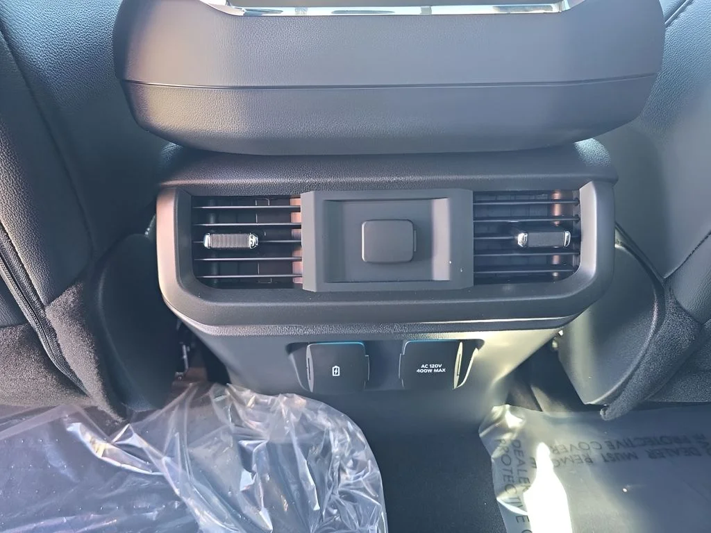New 2025 Iconic Silver Metallic Ford Lariat® image 34