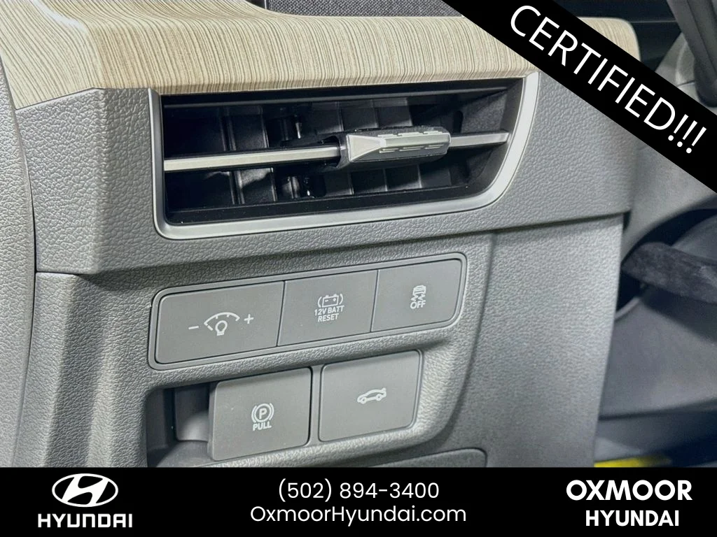 Used 2025 Abyss Black Hyundai SEL image 10