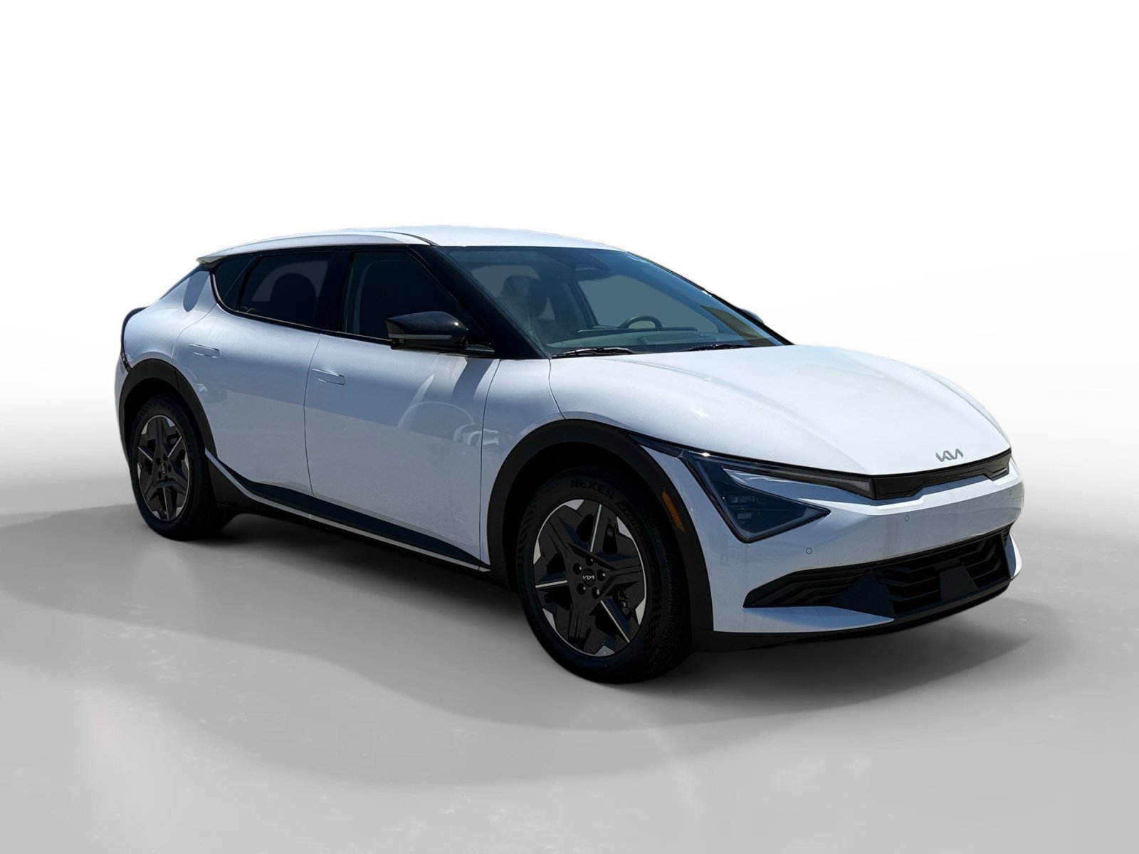 New 2026 Glacial White Pearl Kia LIGHT image 7