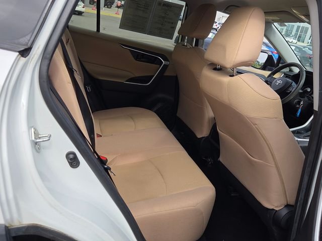 Used 2021 White Toyota LE image 14