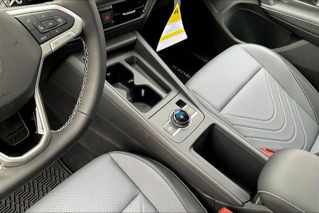 2025 Volkswagen Tiguan SE - Photo 10