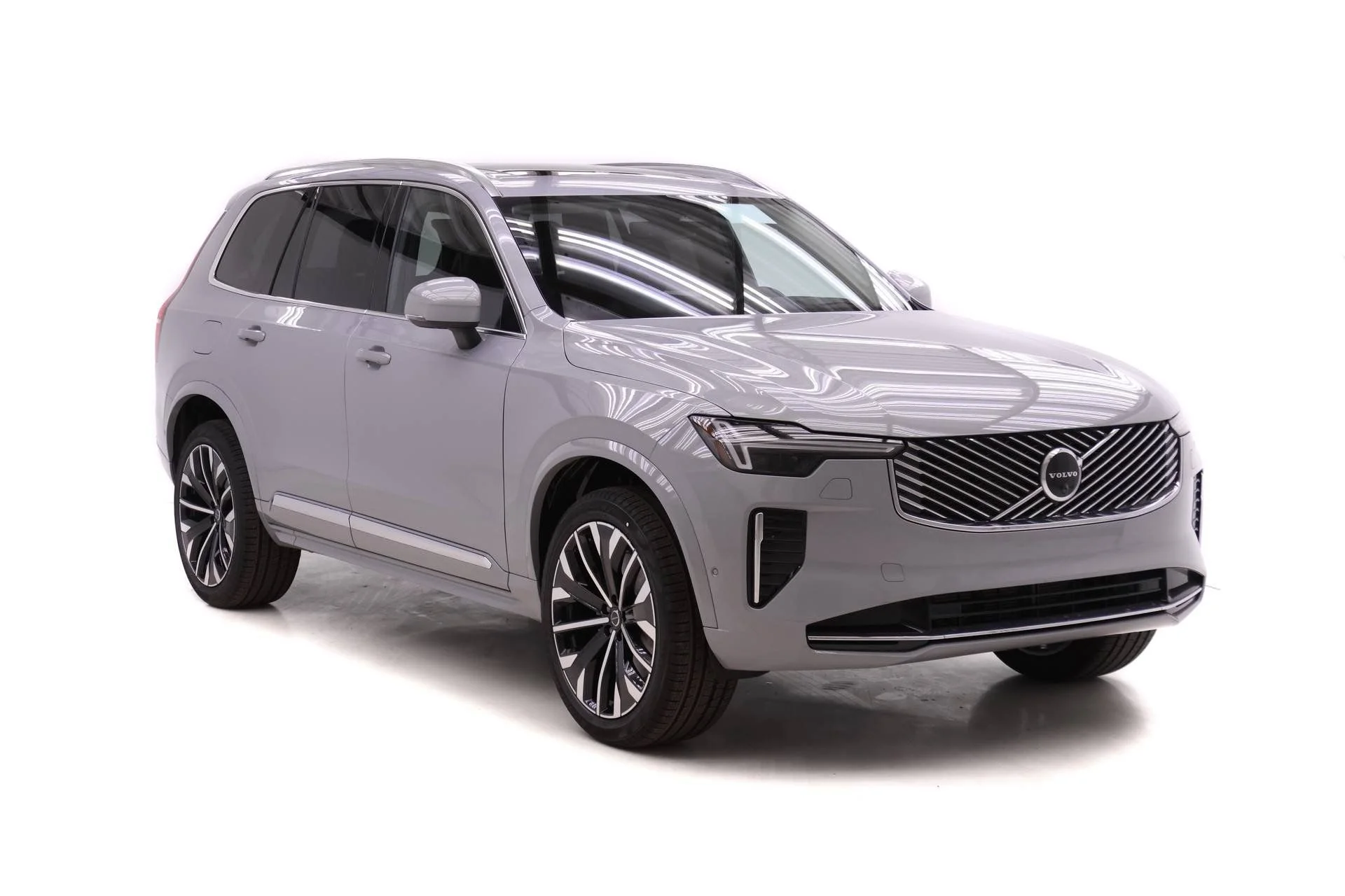 New 2026 Vapour Grey Volvo Ultra image 2
