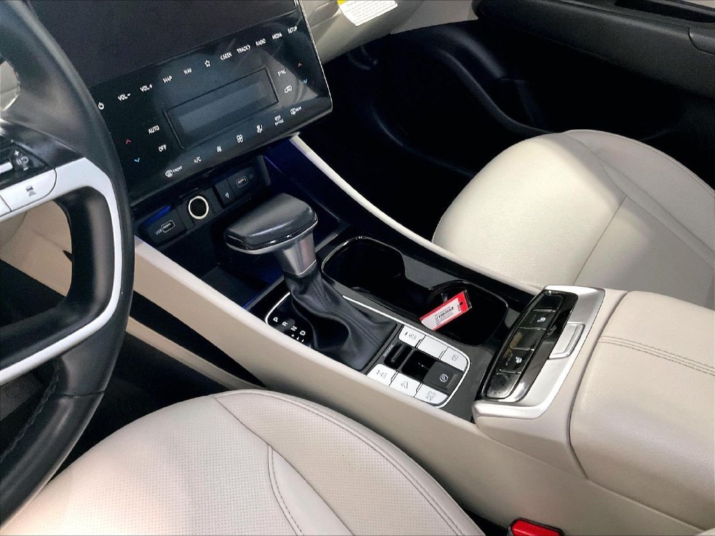Used 2024 Silver Hyundai SEL image 20