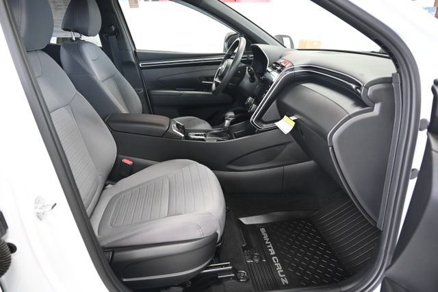 Used 2023 White Hyundai SEL image 12