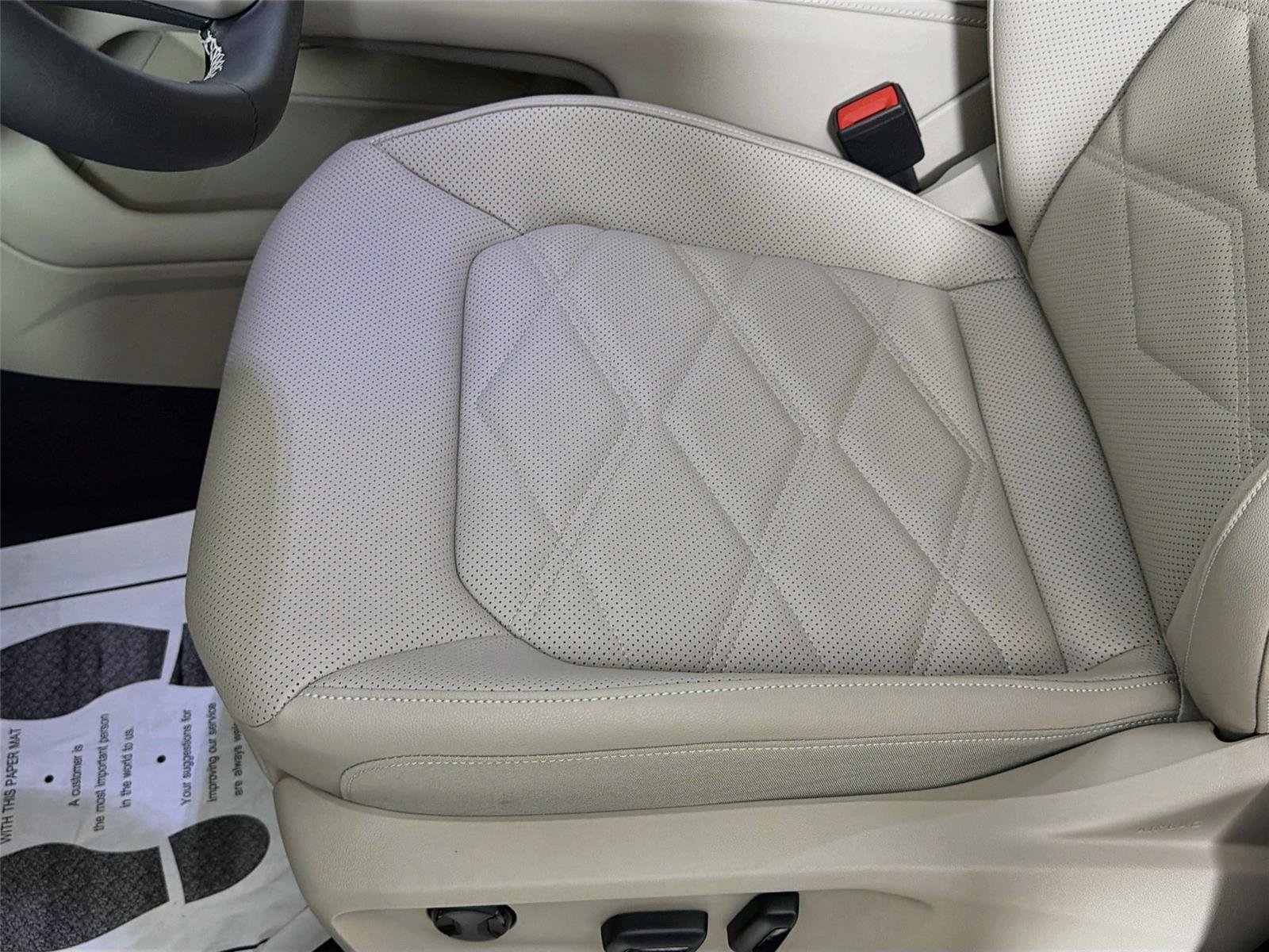 New 2026 Opal White Pearl Volkswagen 2.0T SE image 18