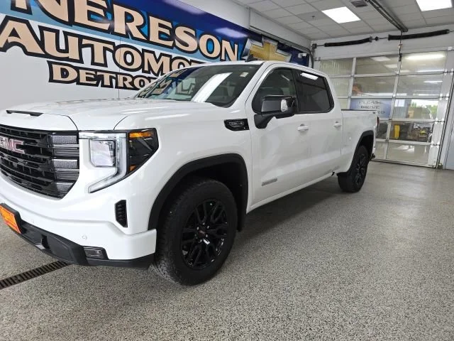2025 GMC Sierra Elevation 4WD Crew Cab Short Box's photo
