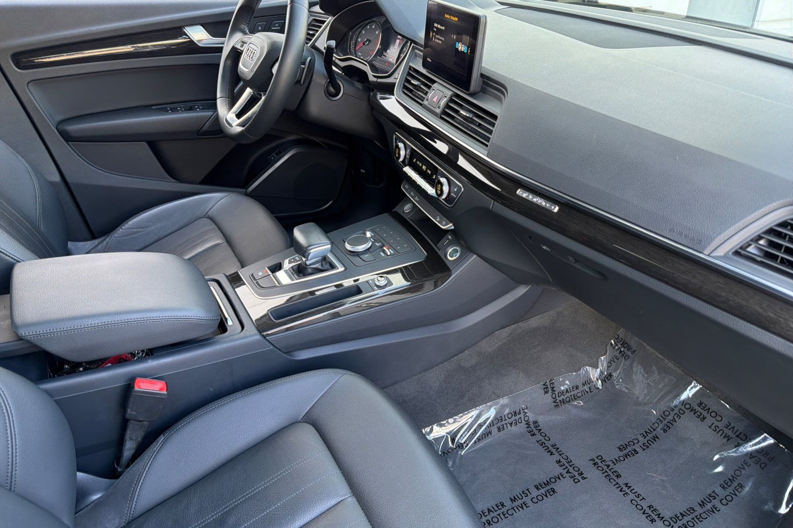 Used 2019 White Audi 2.0T Premium image 13