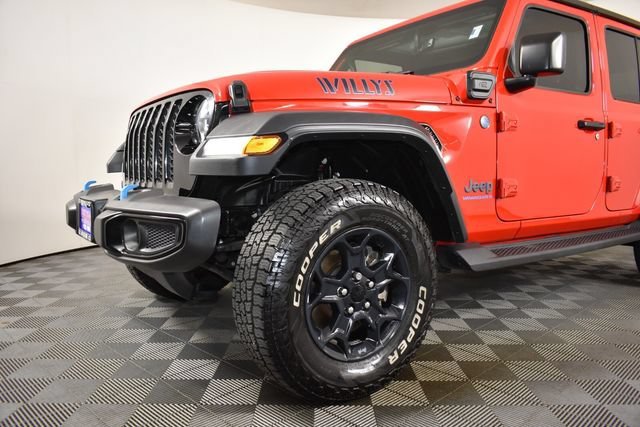 Used 2023 Red Jeep 4x4 image 2