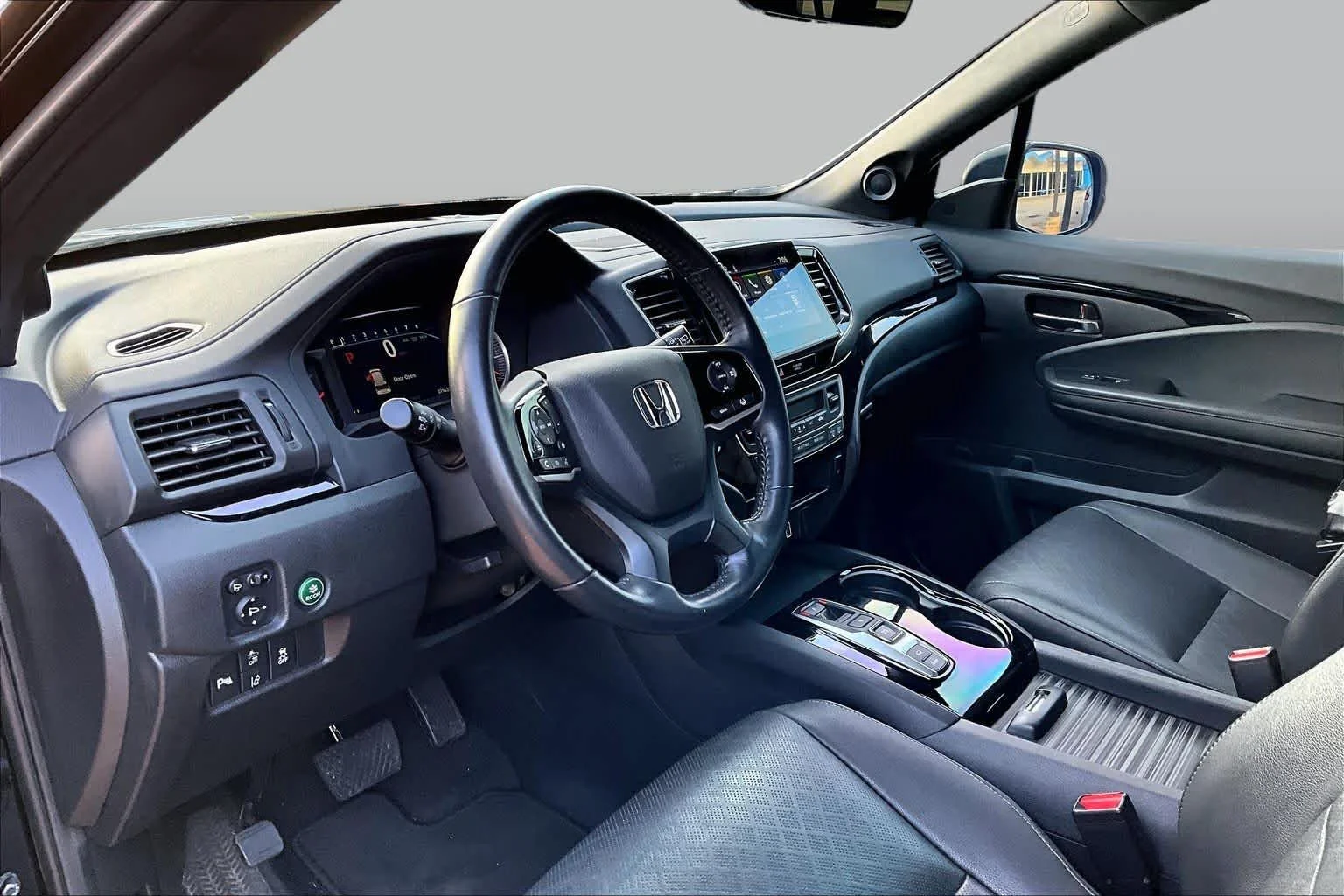 Used 2021 Crystal Black Pearl Honda Touring image 17