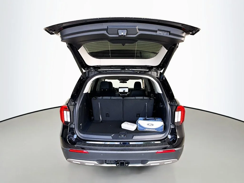 New 2026 Agate Black Metallic Ford Active image 26