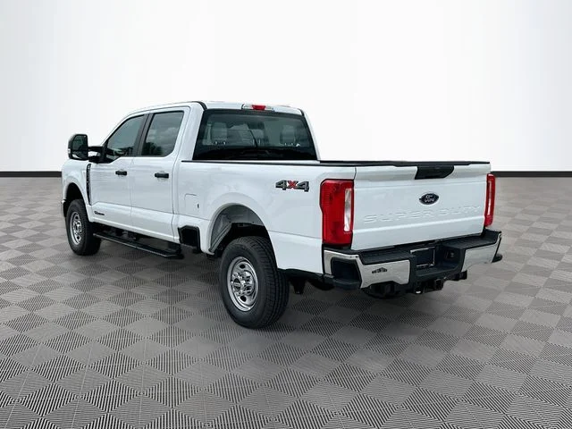 New 2026 Oxford White Ford XL image 4