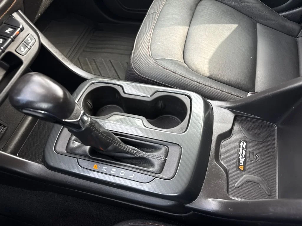 Certified Used 2022 White GMC AT4 w/Leather image 25