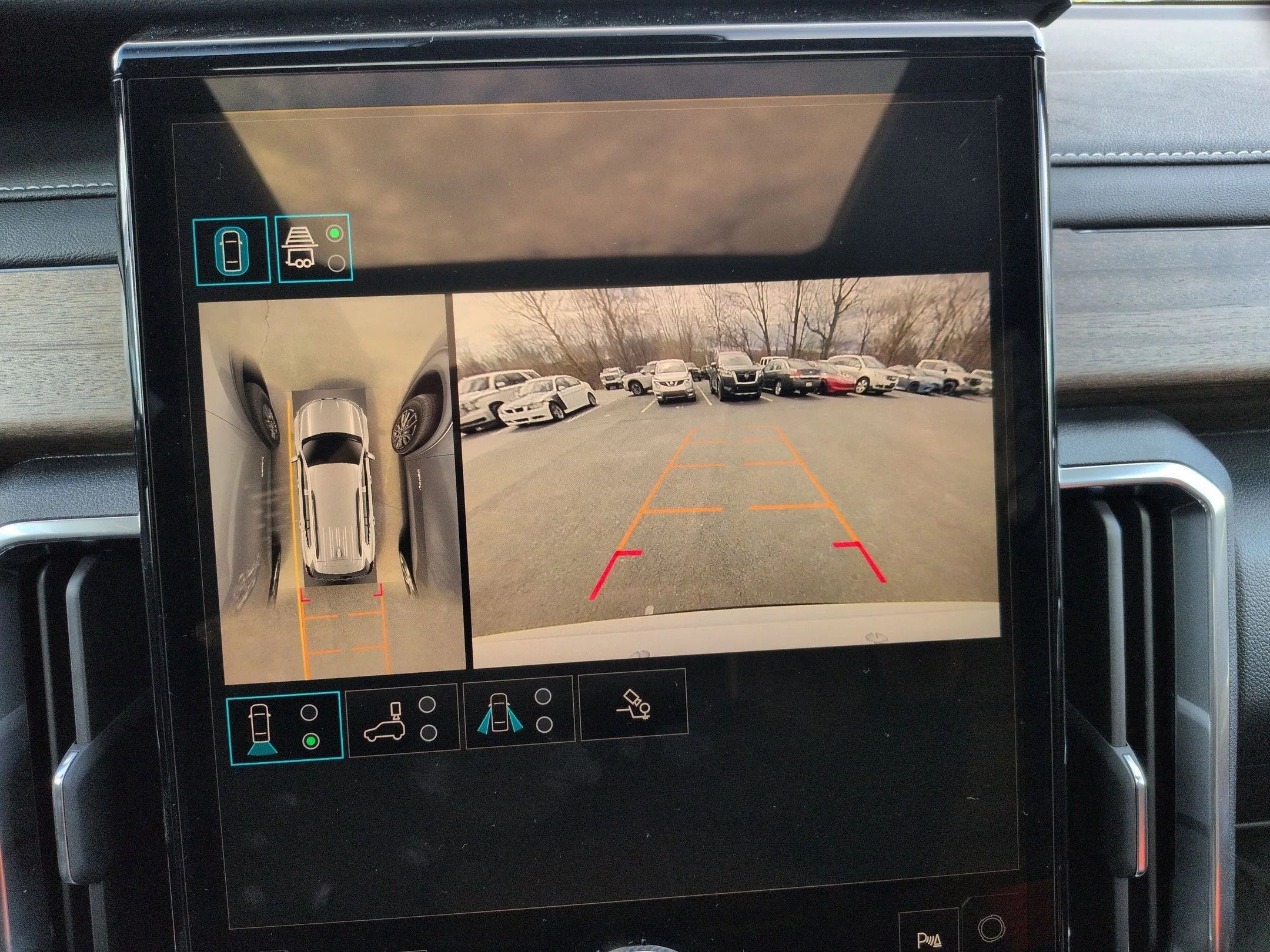 2026 GMC Acadia Denali Ultimate - Photo 11