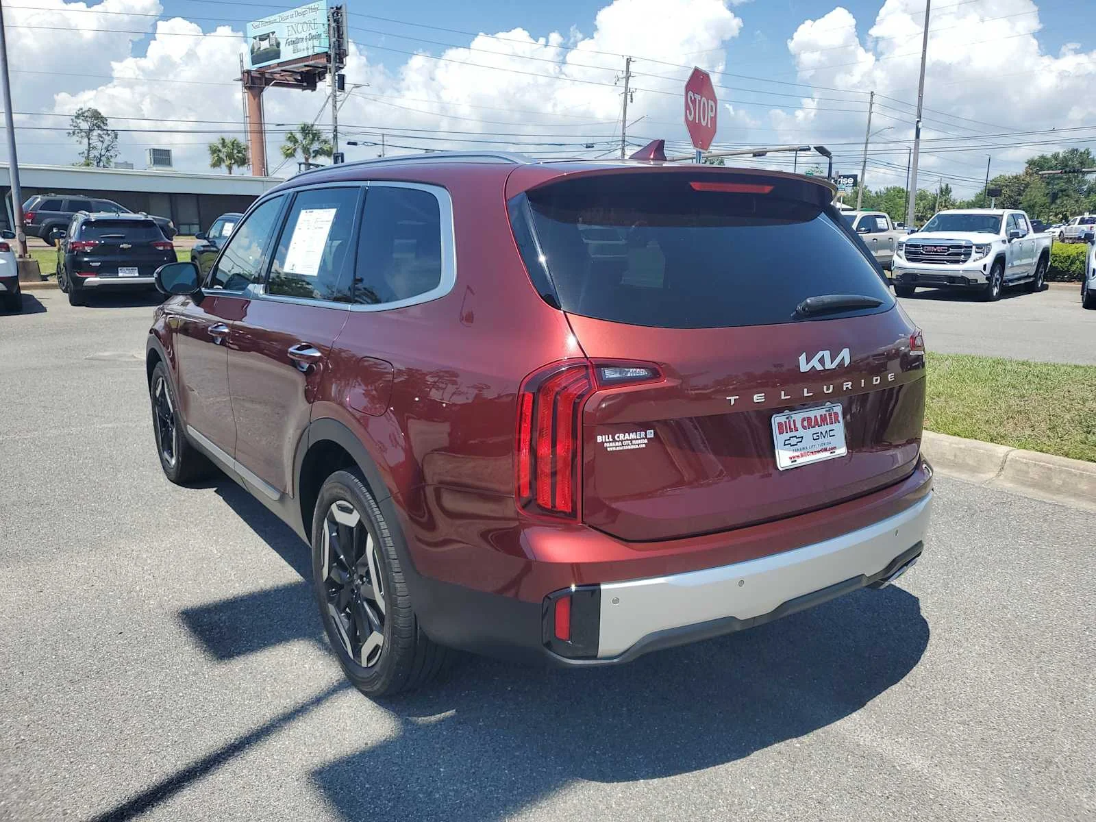 Used 2024 Dawning Red Red Kia S image 3
