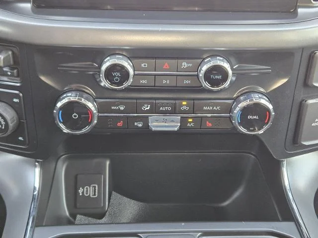 New 2026 Oxford White Ford XLT image 33