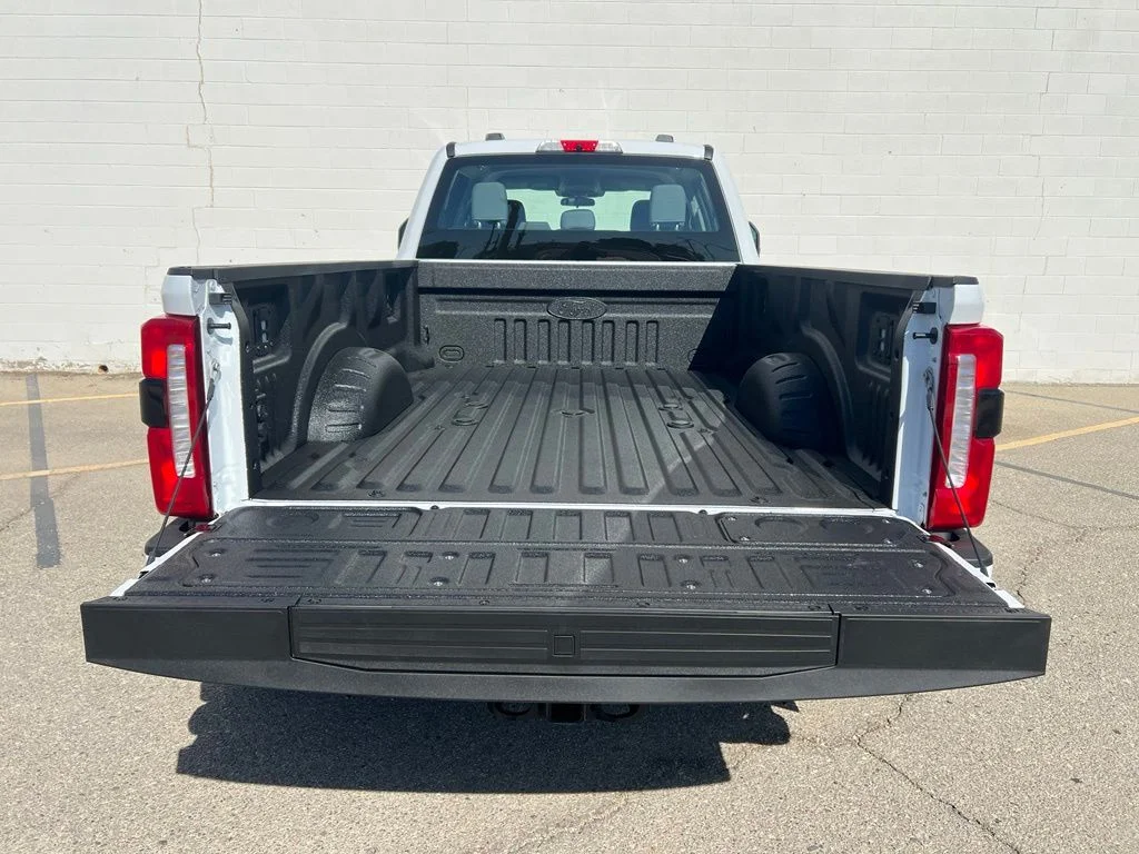 New 2026 Oxford White Ford F-350® XL image 6