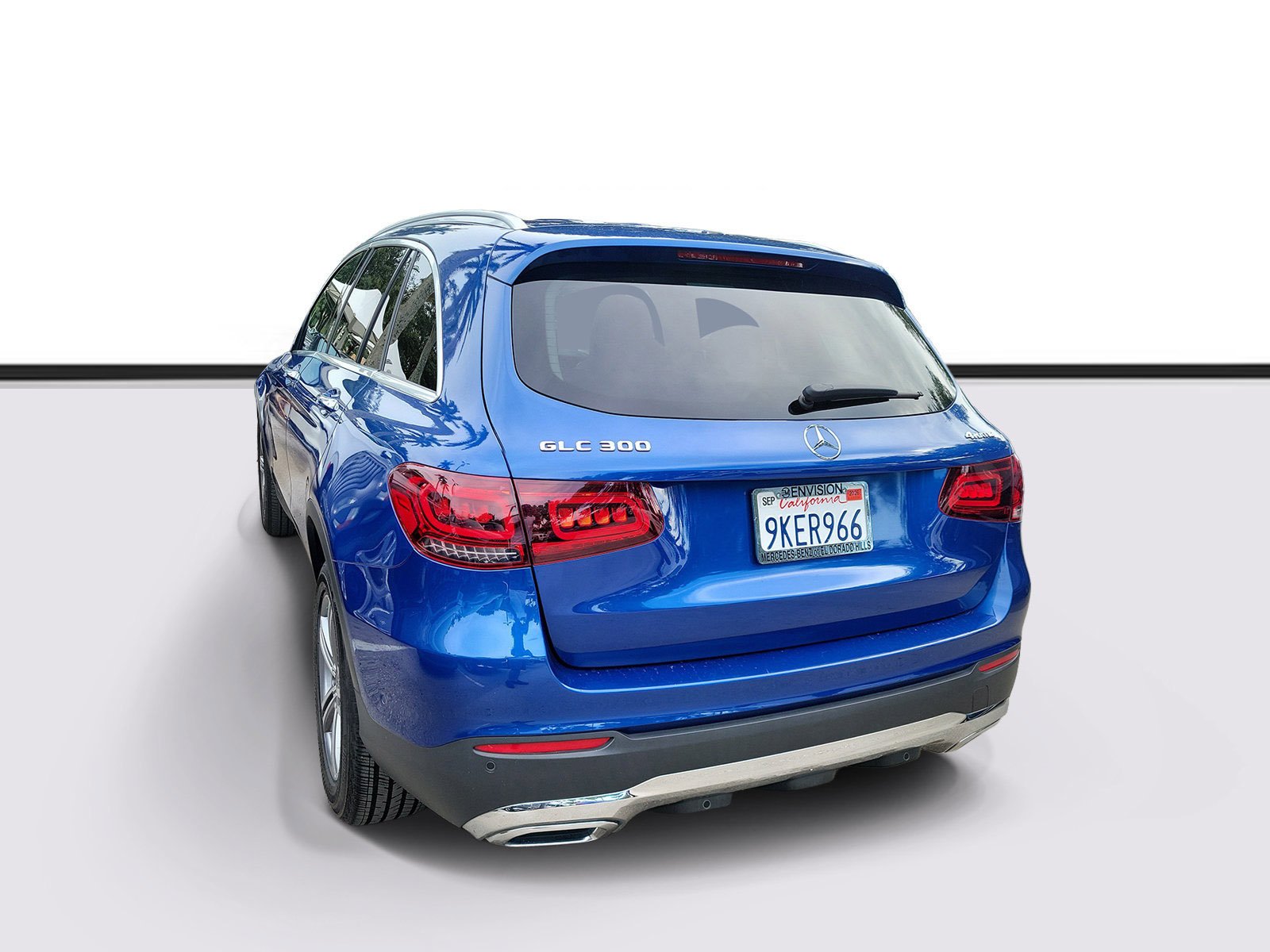 Used 2022 Starling Blue Metallic Mercedes-Benz GLC 300 image 3