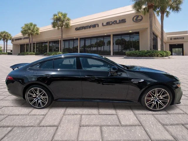 Used 2022  Mercedes-Benz Base image 3
