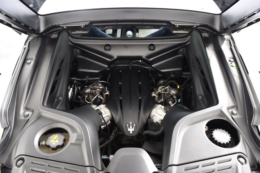 Used 2022 Bianco Audace Maserati Base image 29