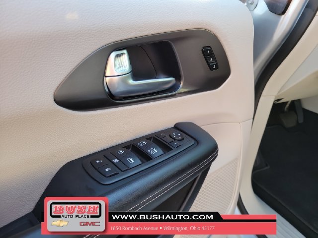 2024 Chrysler Pacifica Touring L - Photo 18