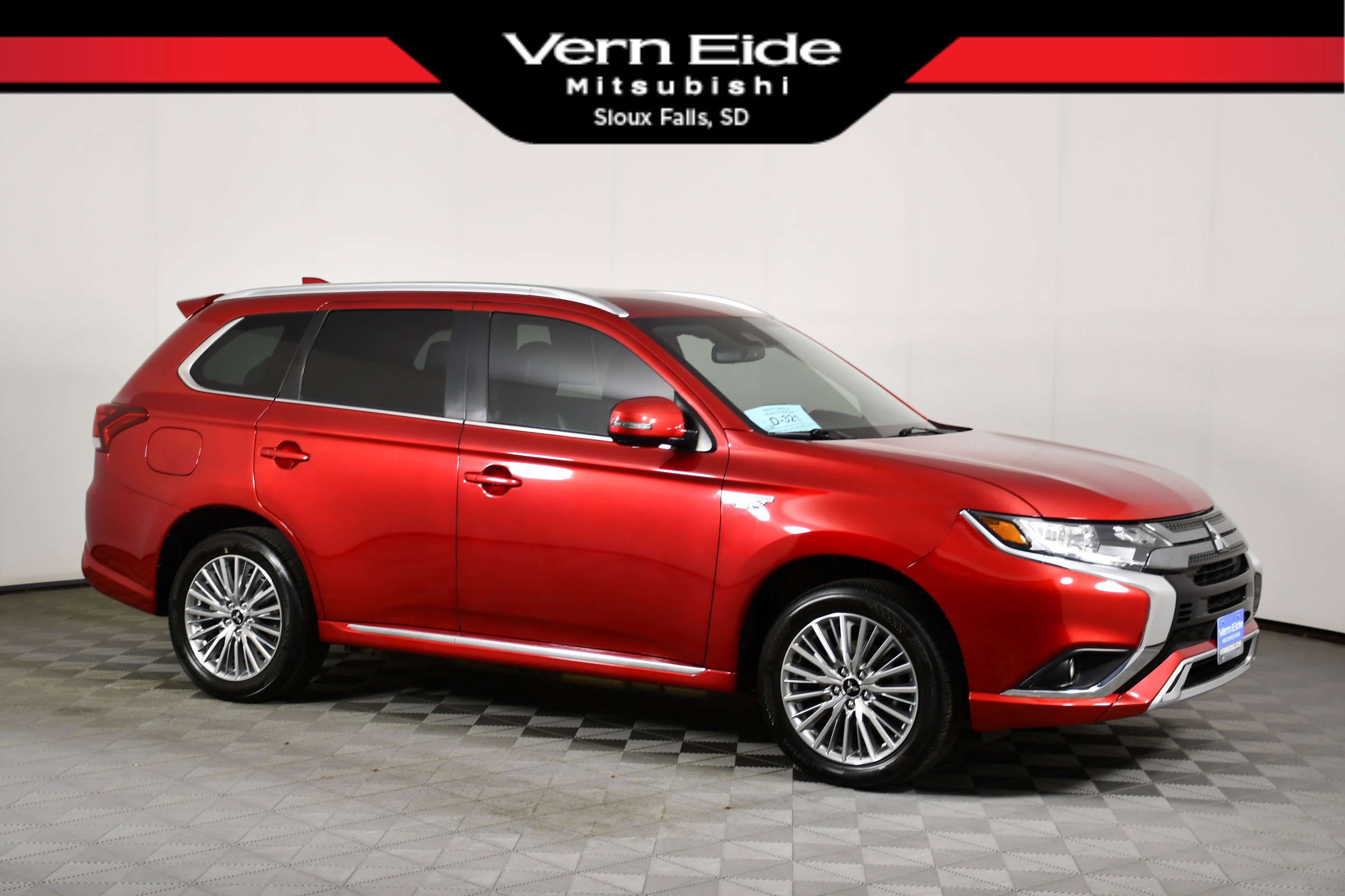 2020 Mitsubishi Outlander SEL PHEV S-AWC's photo
