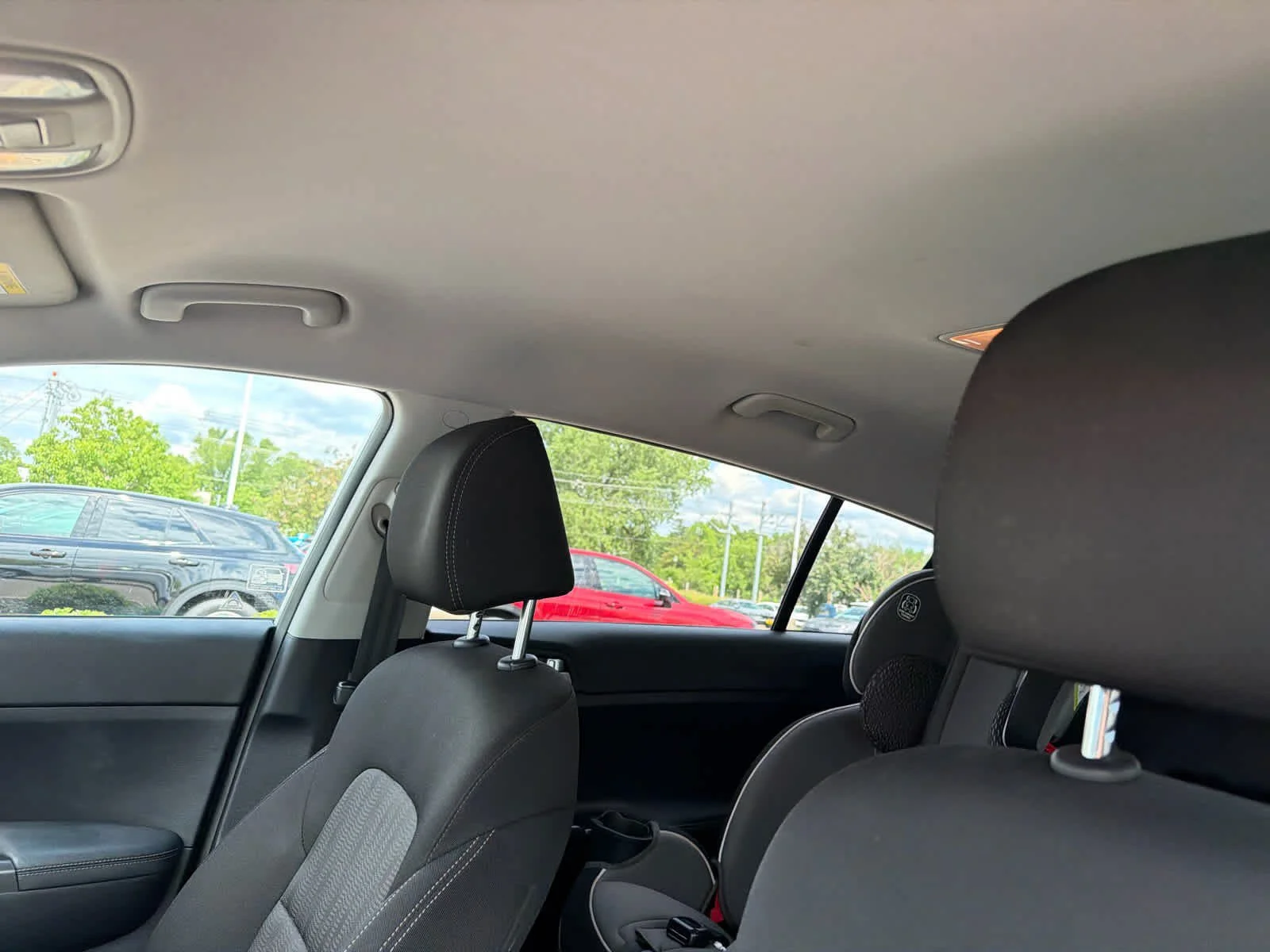 Used 2019 Sparkling Silver Kia LX image 8
