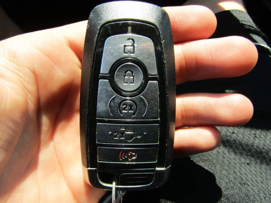Used 2023 Agate Black Metallic Ford XLT image 45