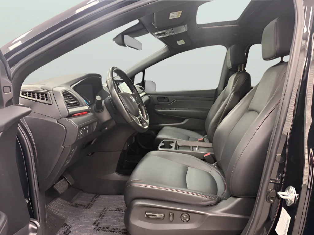 2024 Honda Odyssey SPORT - Photo 20