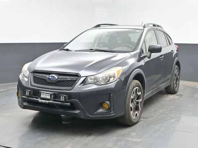 Used 2016 Gray Subaru 2.0i Premium image 4