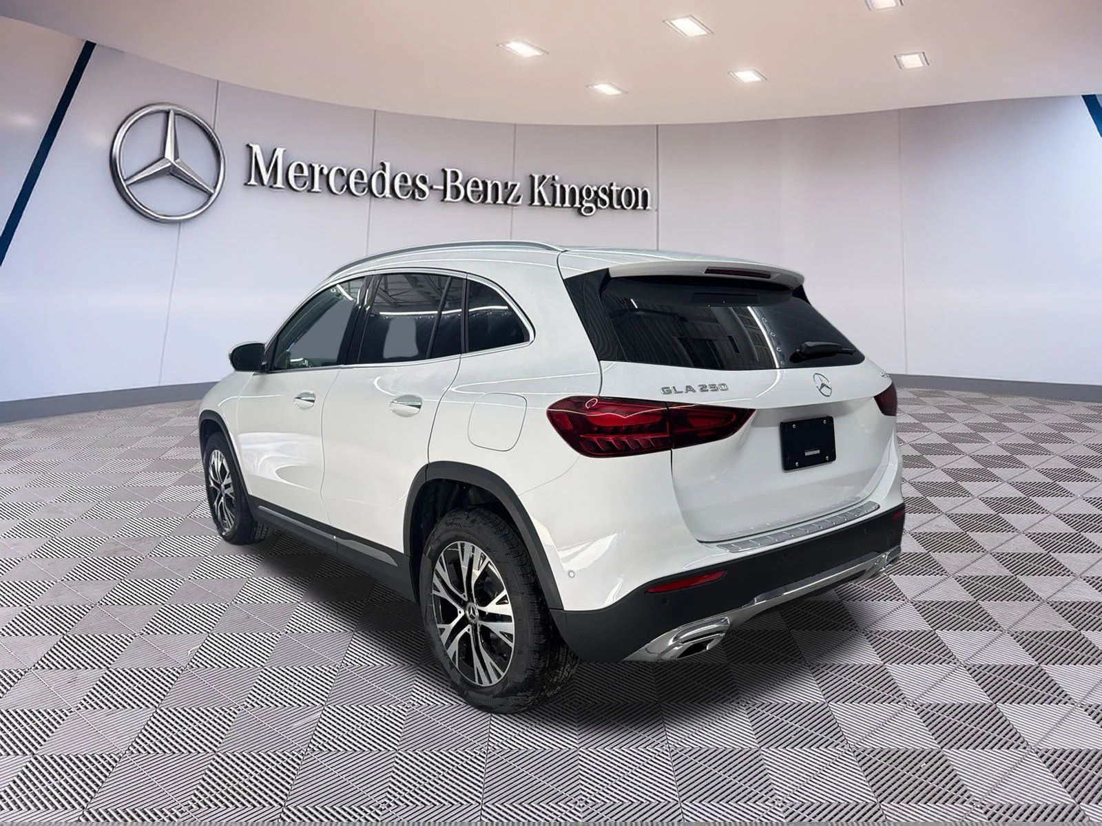 Used 2026 White Mercedes-Benz GLA 250 image 7