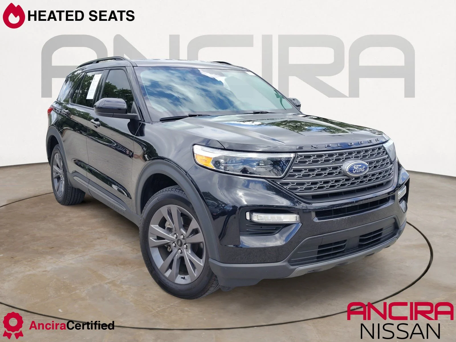2024 Ford Explorer XLT 4WD's photo