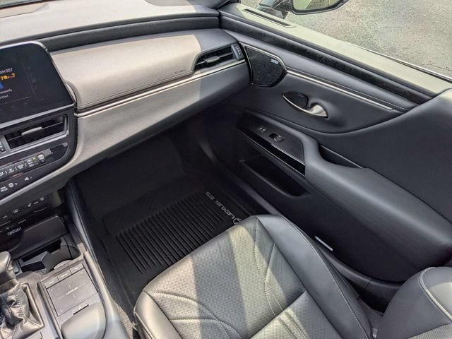 Used 2022 Caviar Lexus ES 350 Ultra Luxury image 16