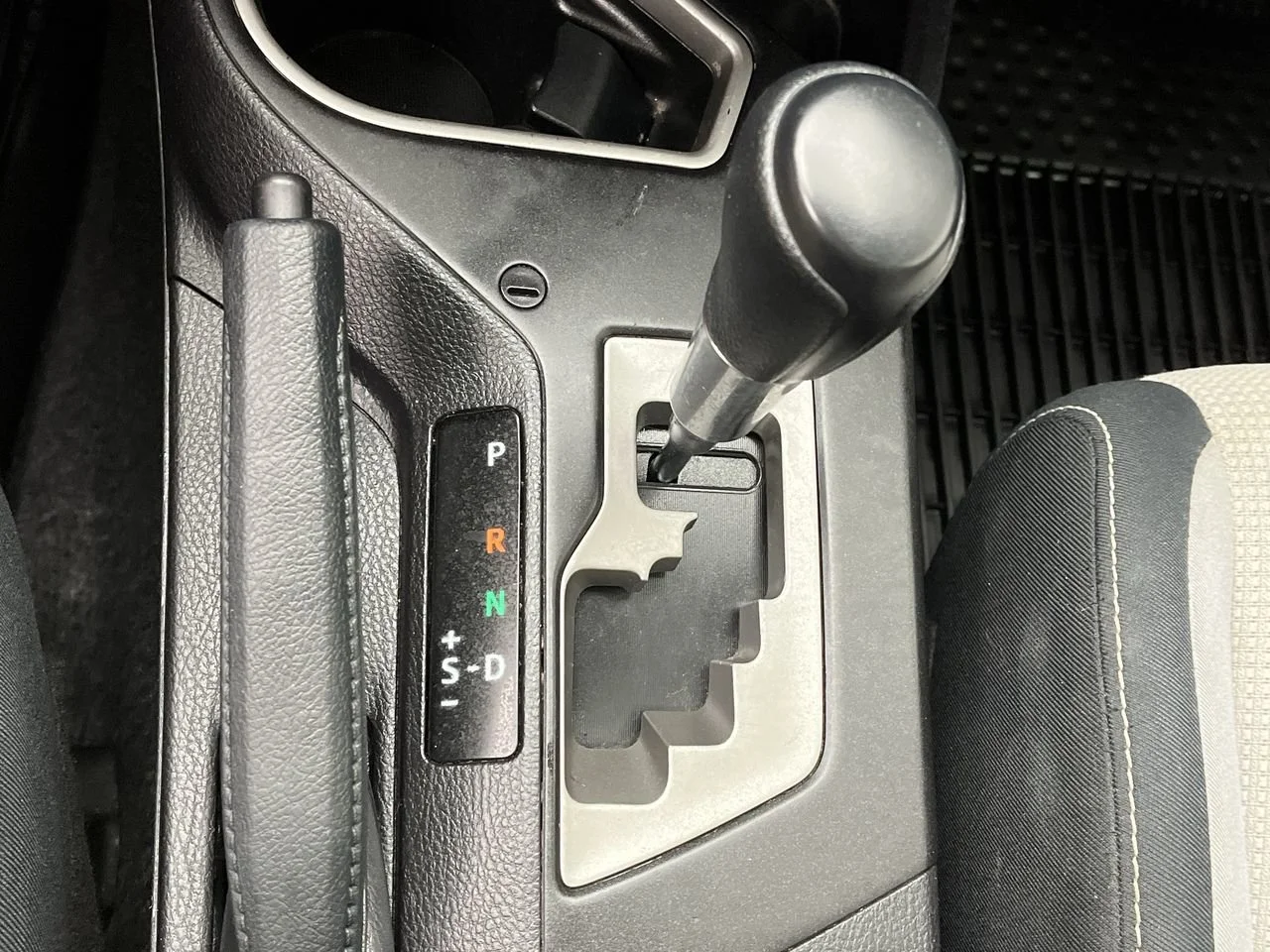 Used 2016 Gray Toyota XLE image 21