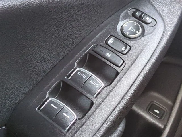 Used 2021  Honda Sport image 16