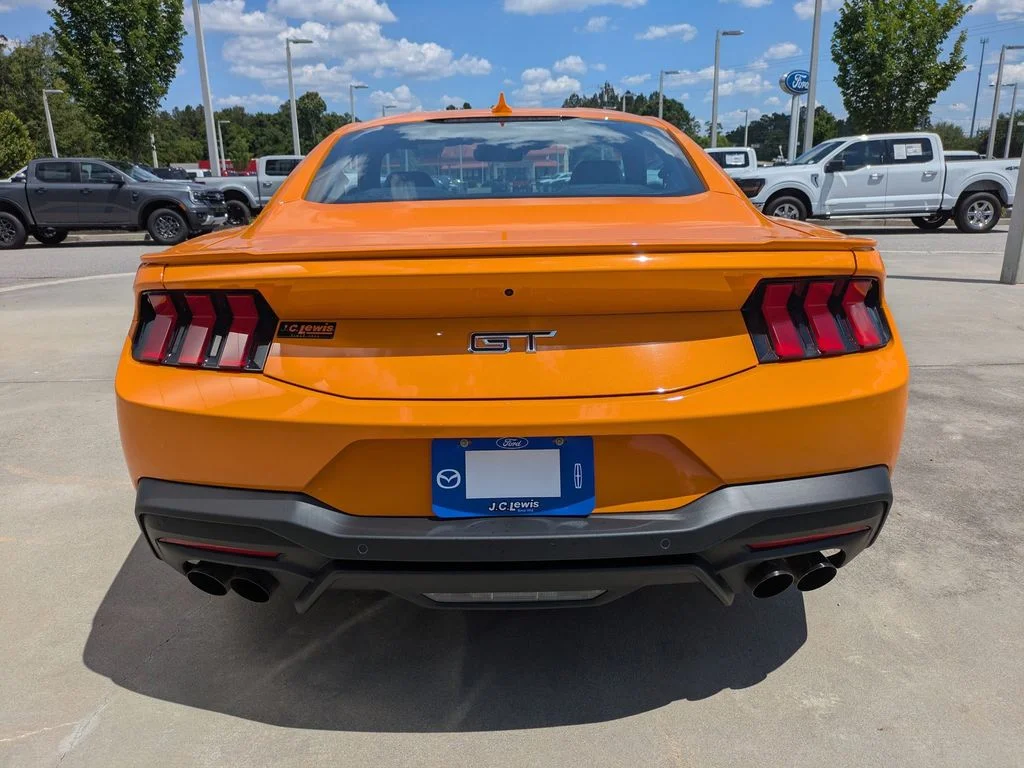 New 2026 Orange Fury Metallic Tri-coat Ford GT Premium image 5