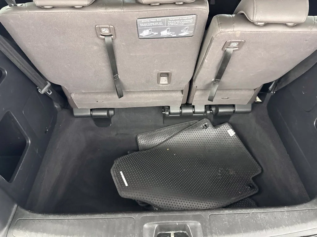 Used 2020 White Honda EX-L image 36