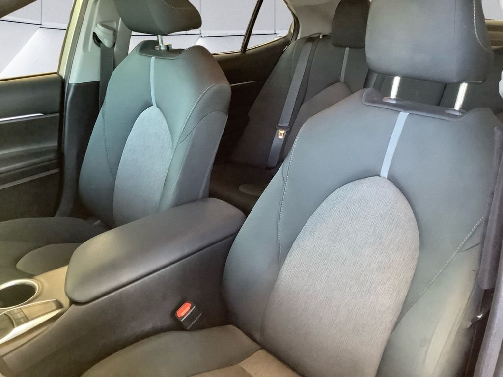Used 2023 Silver Toyota LE image 8