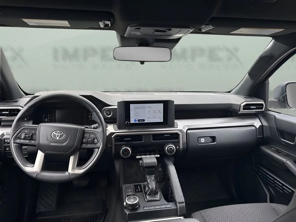 Used 2025  Toyota SR5 image 11